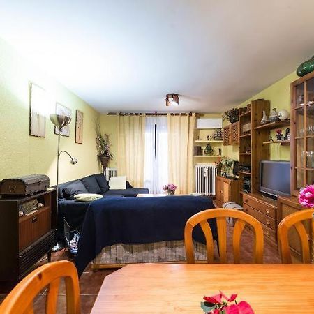 Vivienda Familiar Con Jardin Junto A Ifema Apartment Madrid Bagian luar foto