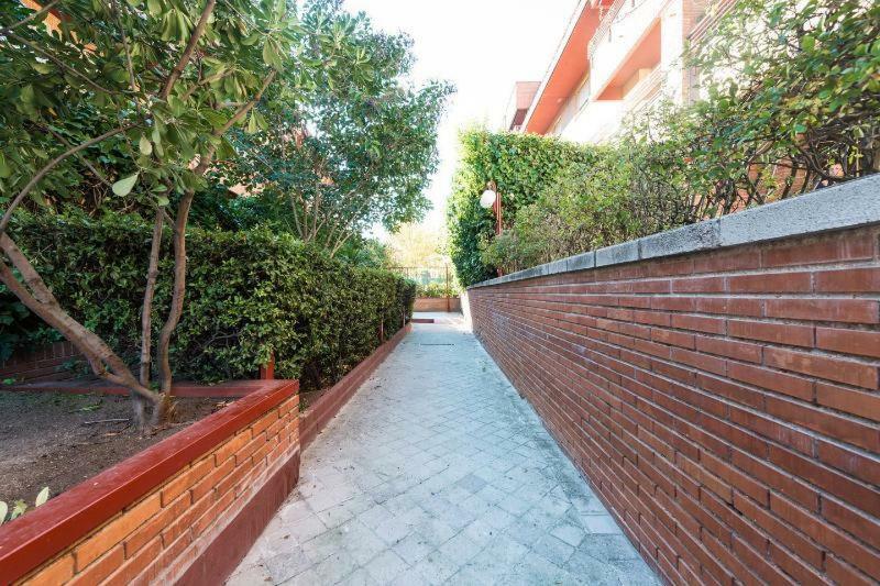 Vivienda Familiar Con Jardin Junto A Ifema Apartment Madrid Bagian luar foto