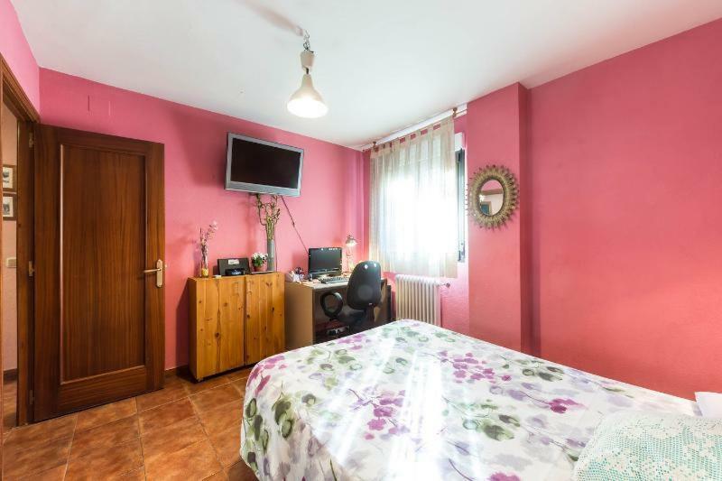 Vivienda Familiar Con Jardin Junto A Ifema Apartment Madrid Bagian luar foto