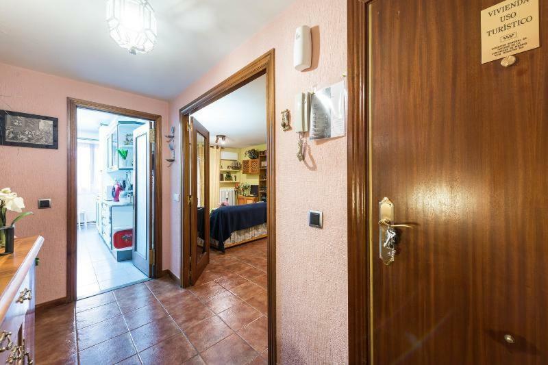 Vivienda Familiar Con Jardin Junto A Ifema Apartment Madrid Bagian luar foto